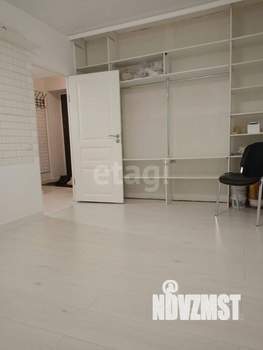 2-к квартира, вторичка, 42м2, 1/4 этаж