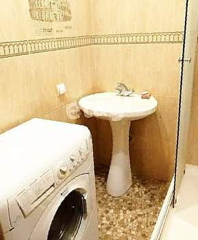 2-к квартира, вторичка, 50м2, 1/9 этаж