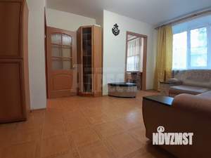 2-к квартира, вторичка, 40м2, 1/4 этаж