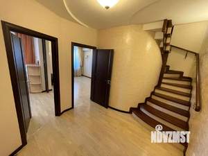 2-к квартира, вторичка, 93м2, 7/7 этаж